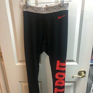 Nike leggings
